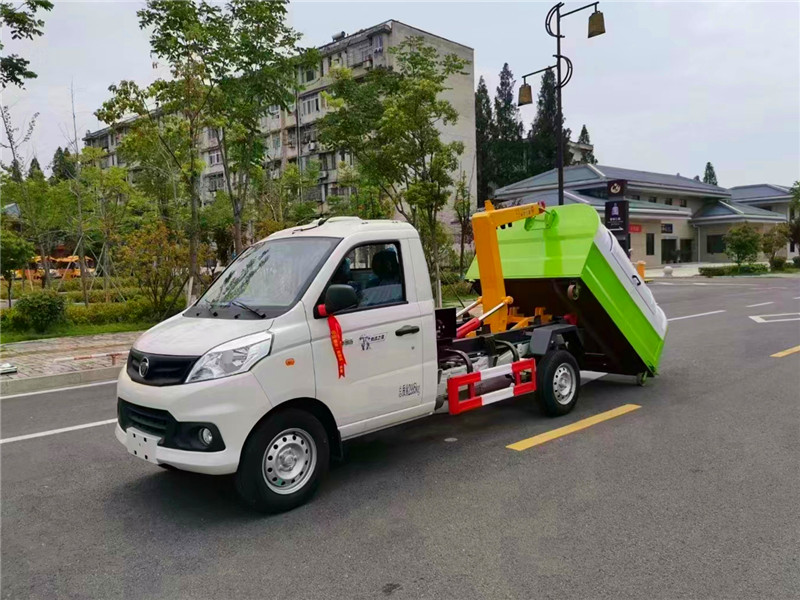 福田汽油3方钩臂垃圾车